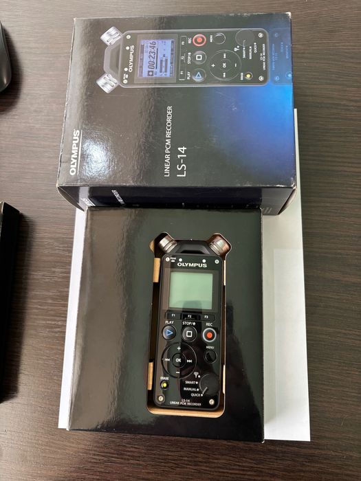 Професійний цифровий диктофон Olympus LS-14.