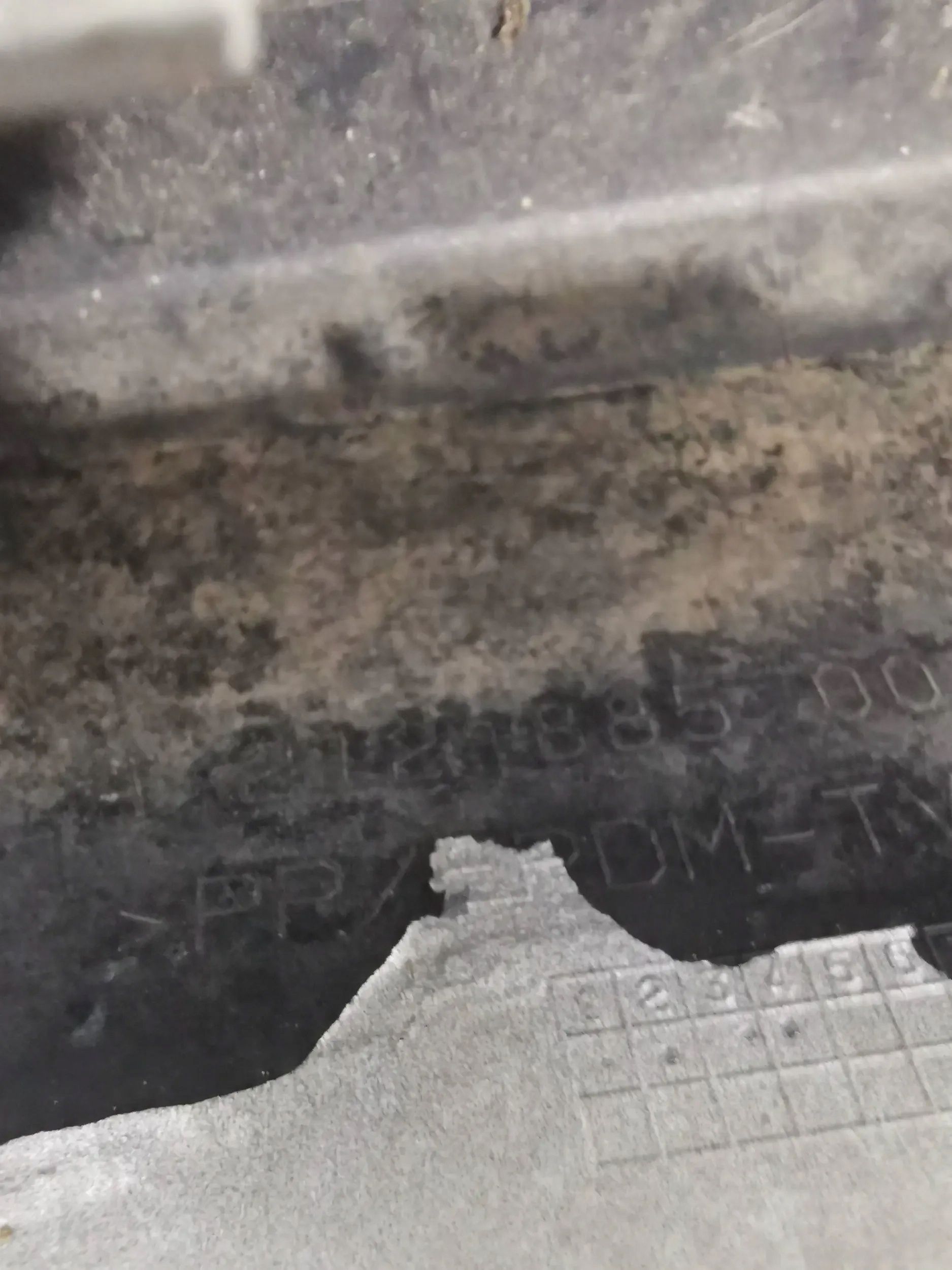 Mercedes e klasa W212 zderzak przedni przód Oryg ładny !!