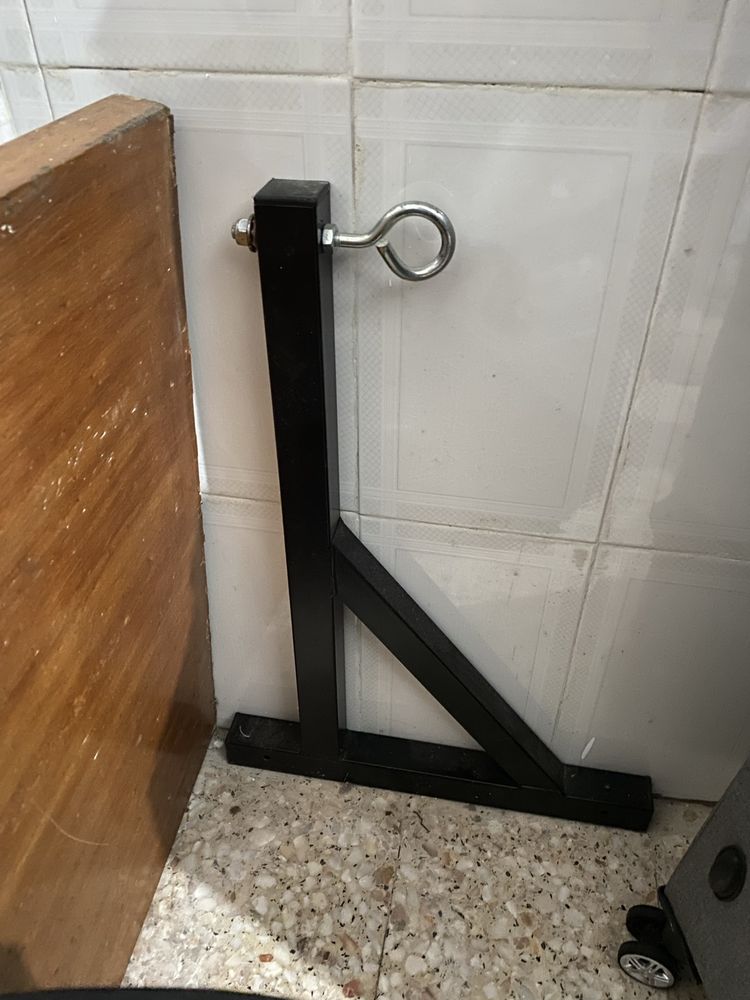 Saco de Boxe infantil couro com suporte de parede