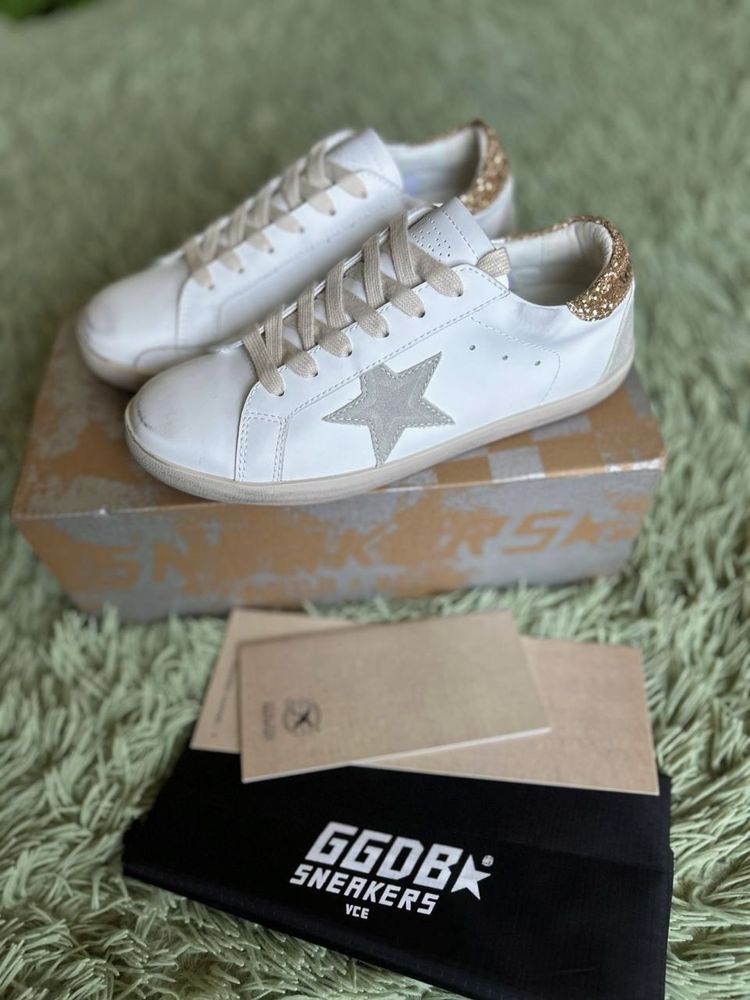 Кеди Golden goose в наявності ( золота та срібна зірка) розмір 37-42