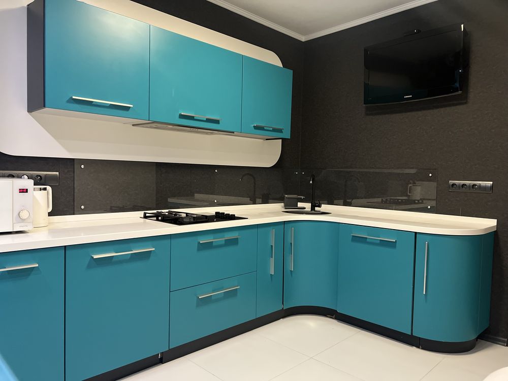 Світла 2-кімнатна з переплануванням у 3, 94,7 м², вул. Бідного, Левада