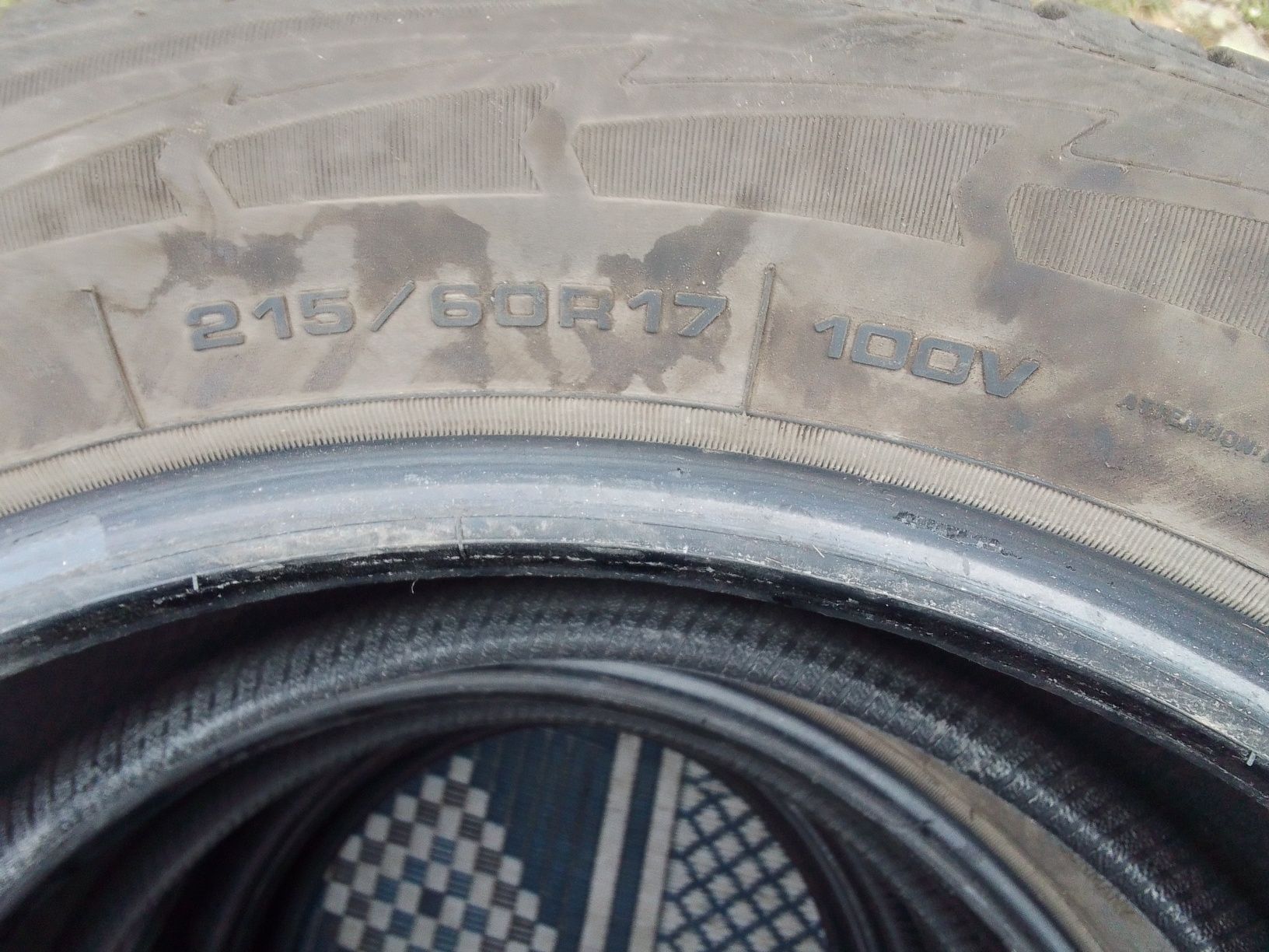 4 Opony zimowe 215/60r17 GOODYEAR 7mm