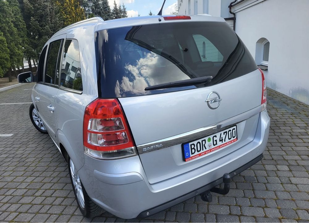 Opel Zafira 1 796 cm3