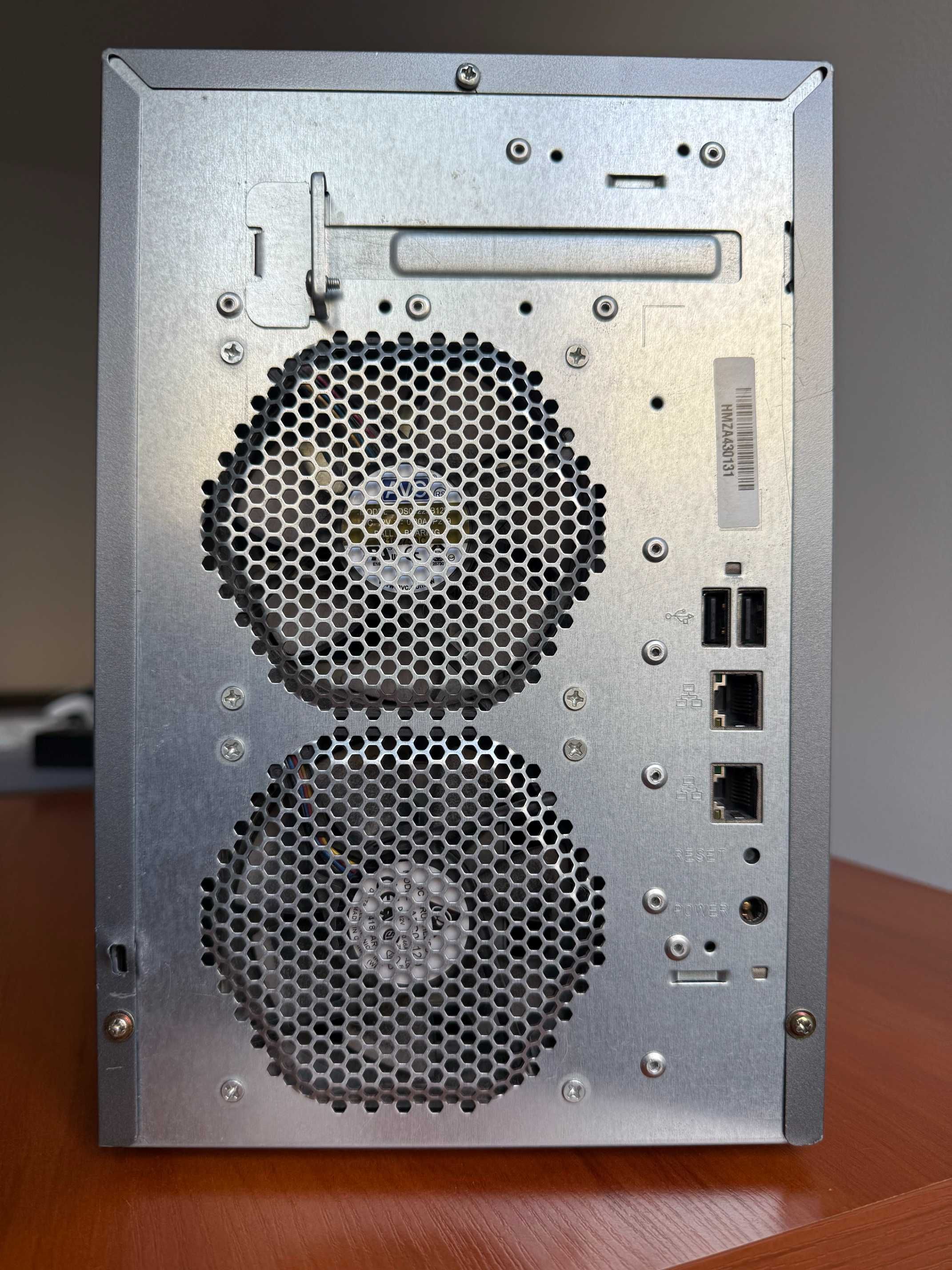 Serwer NAS na 6 dysków Iomega StoreCenter PX4-300D w dobrym stanie