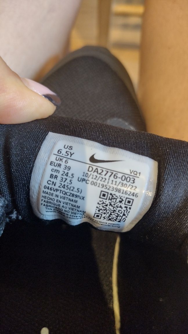 JAK NOWE Buty do biegania, damskie, Nike,roz.39,czarne