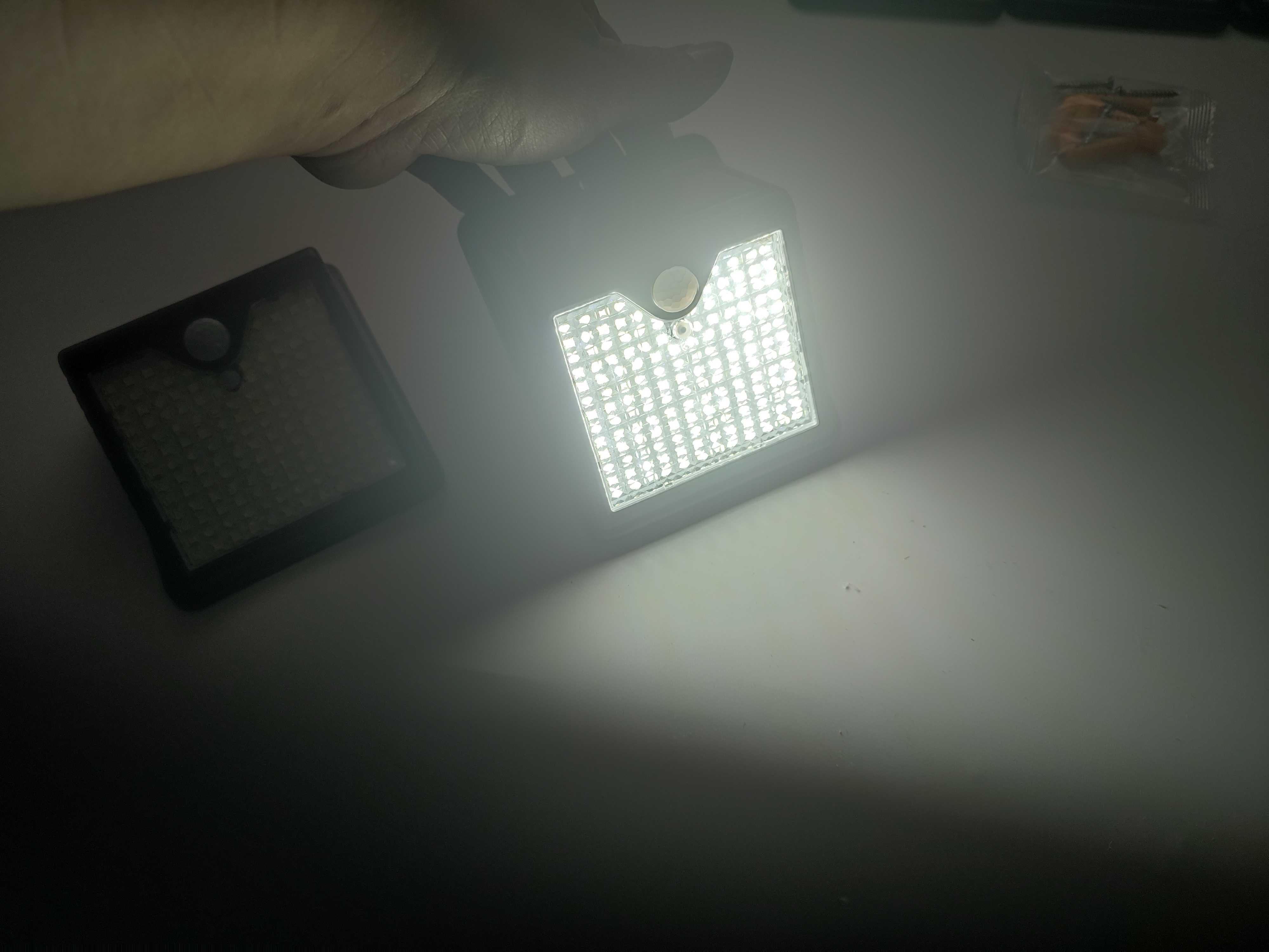Lampy solarne naścienne iPosible
