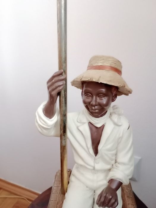 Stara klimatyczna lampa figurka vintage