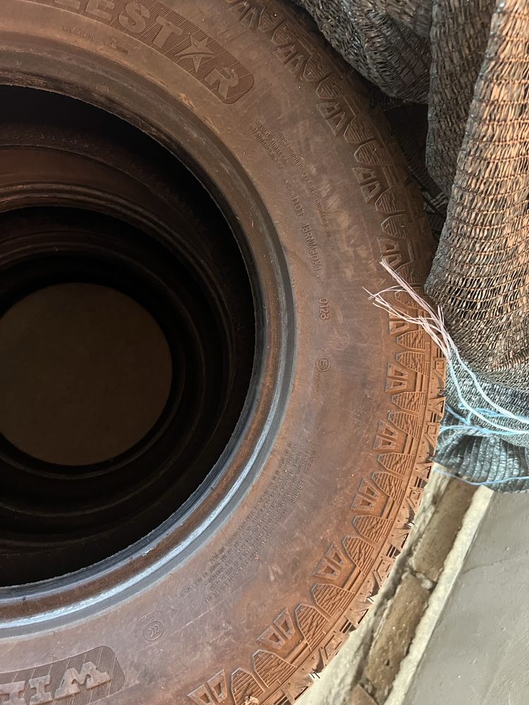 Продам резину 245/70R16