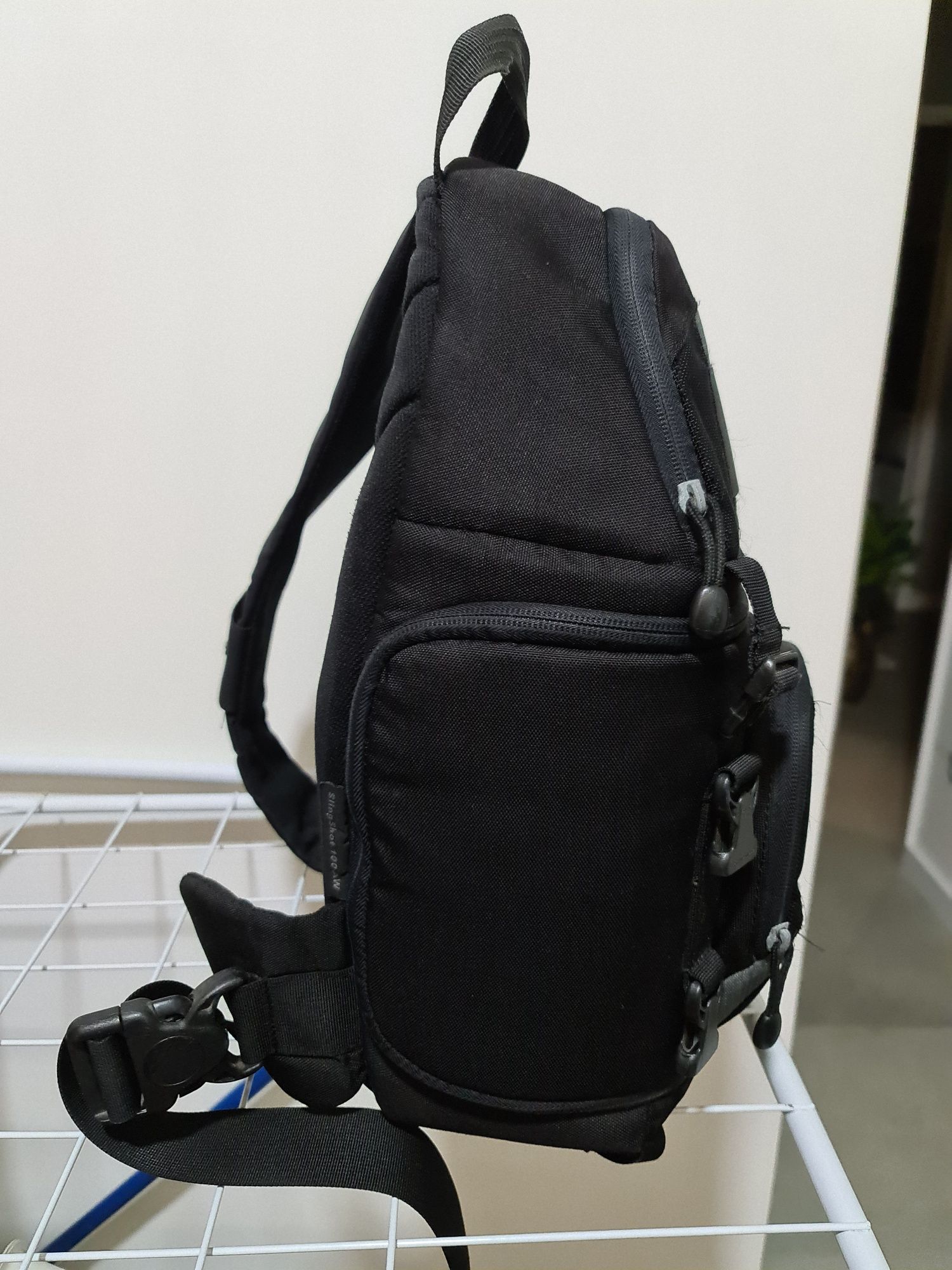 Mochila fotográfica LowePro SlingShot 100 AW