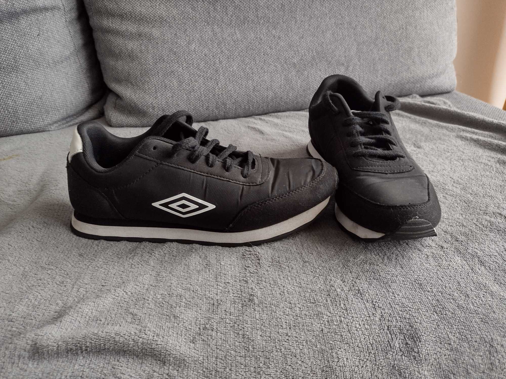 Buty sportowe Umbro nr.41