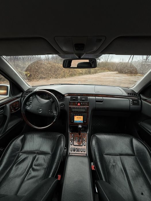 Mercedes E270 W210 elegant