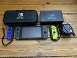 Nintendo Swich + Etui i dwa pady