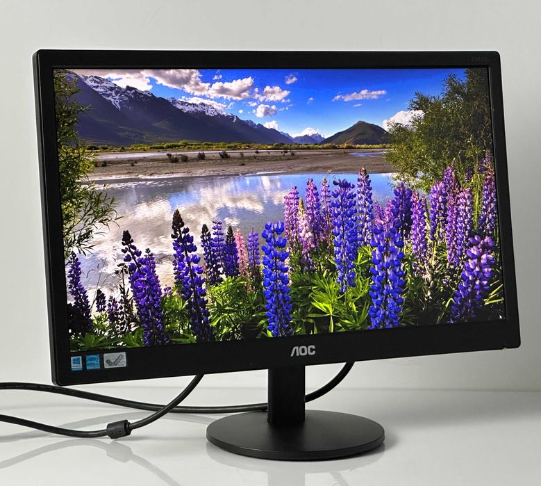 Okno na świat Monitor AOC e970SWN 18,5" LED TN WXGA 1366x768