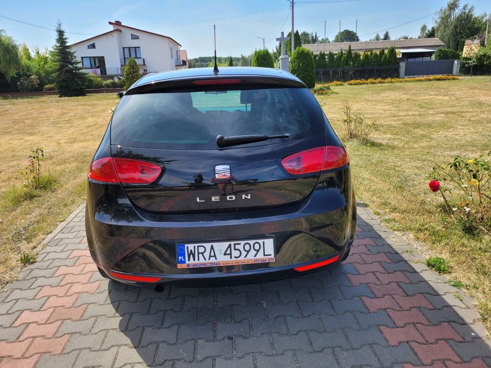 Seat Leon 1.6 8V  MPI 102 km Rok 2010 Zarej w PL
