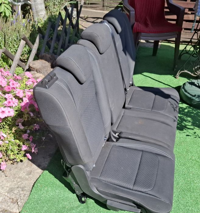 Kuga mk2 lift - tapicerka, fotel, kanapa tylna - perfekt.