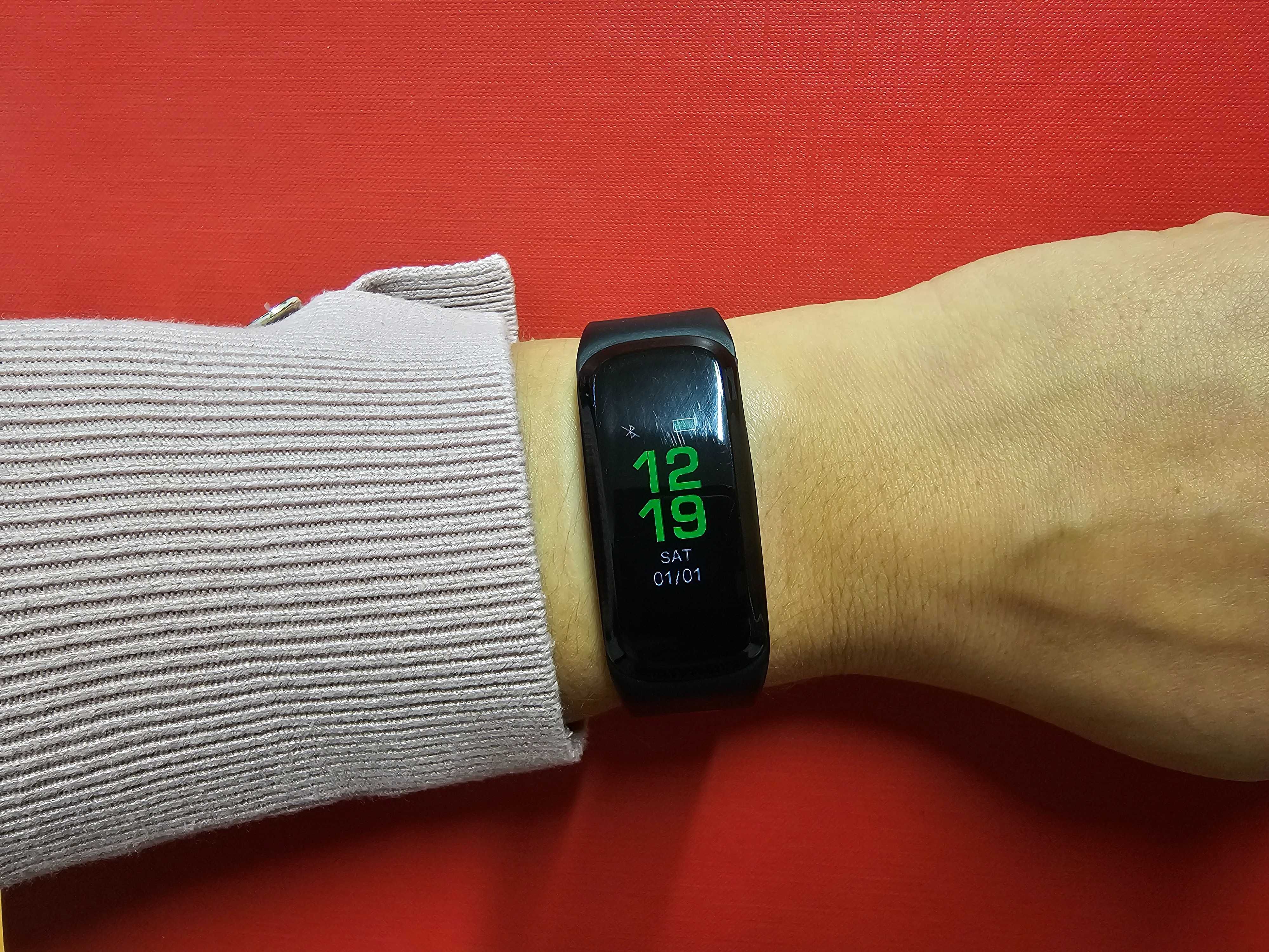 Opaska Smartband GARETT FIT 15 smartwatch