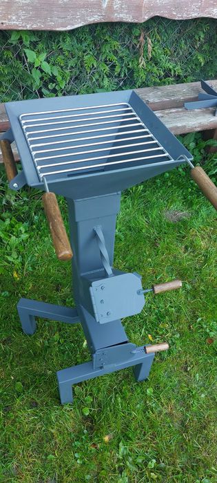 Piecyk rakietowy grill