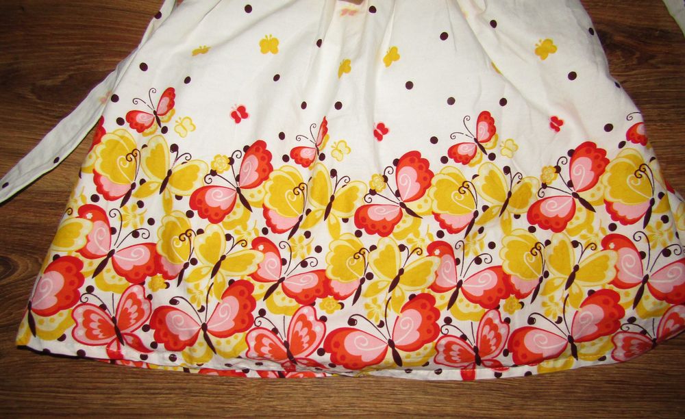 Rozm. 104 - sukienka na ramiączkach