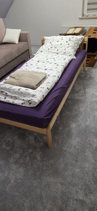 Łóżko Jysk 90 X 200 z materacem - 2 sztuki