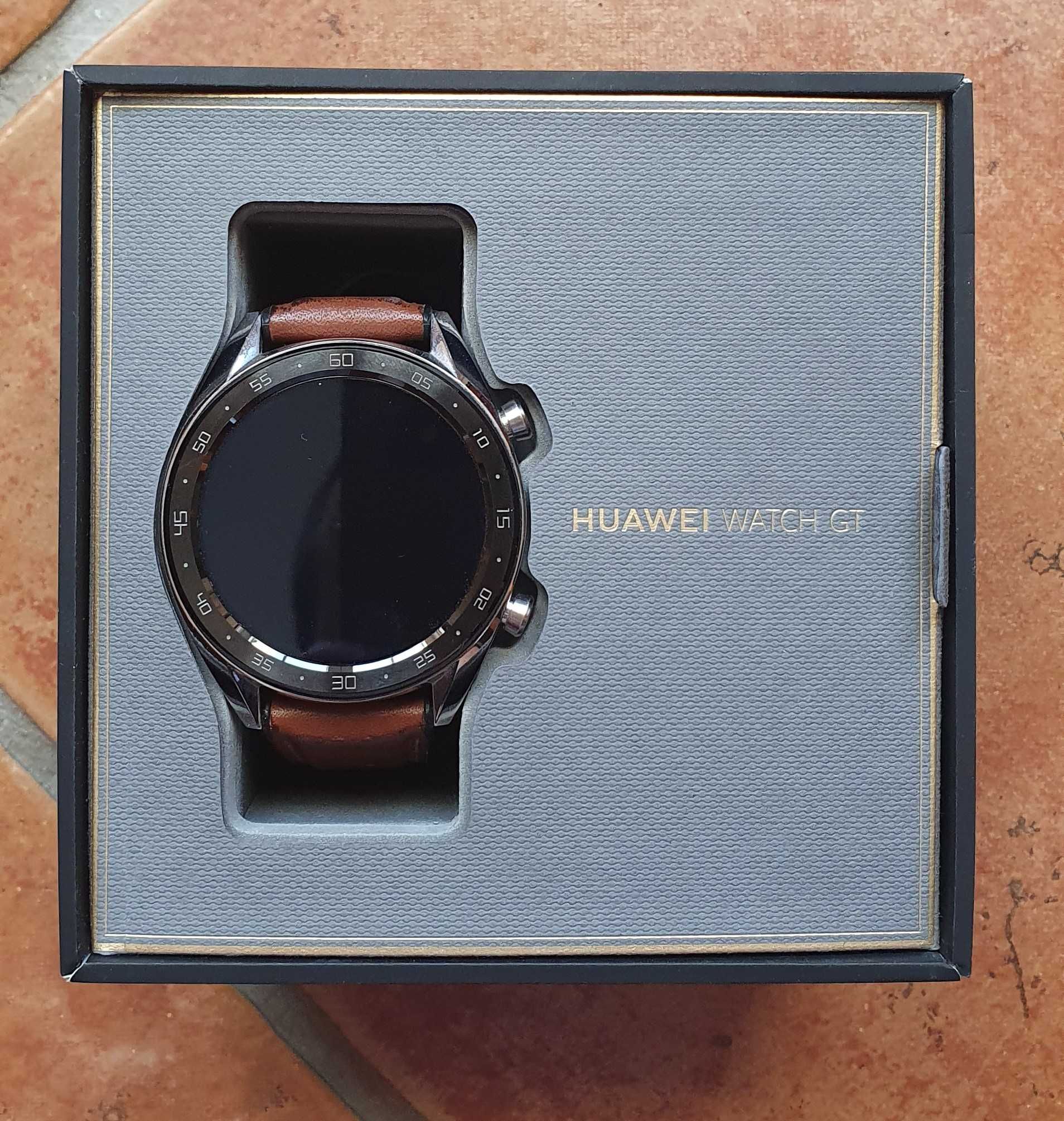 Smartwatch Huawei Watch GT com carregador - SEMI NOVO