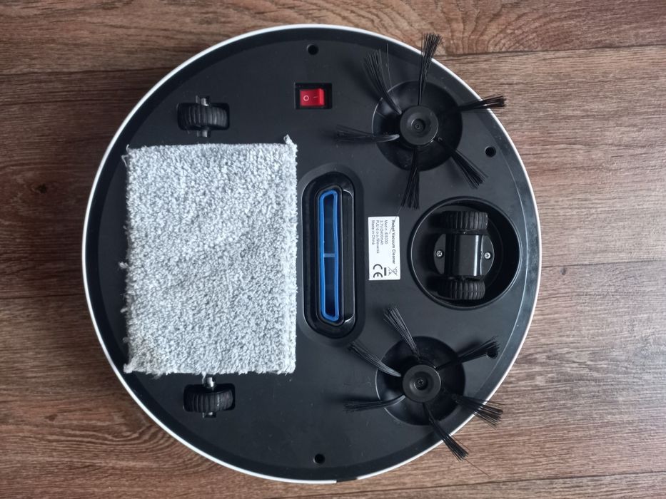 RofHaus робот-пилосос