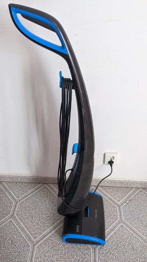 Odkurzacz Philips AquaTrio Pro FC7088