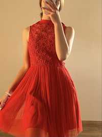 червоне плаття