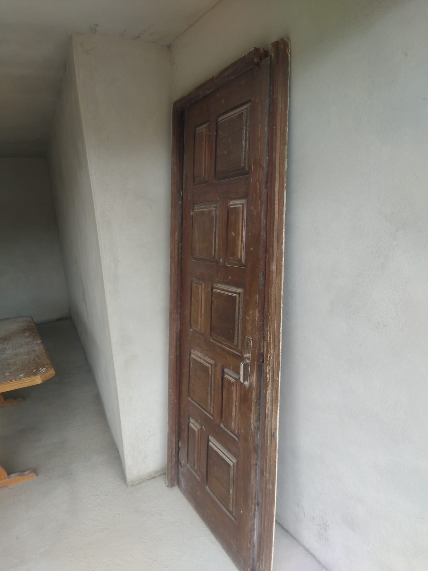 Porta de madeira para exterior