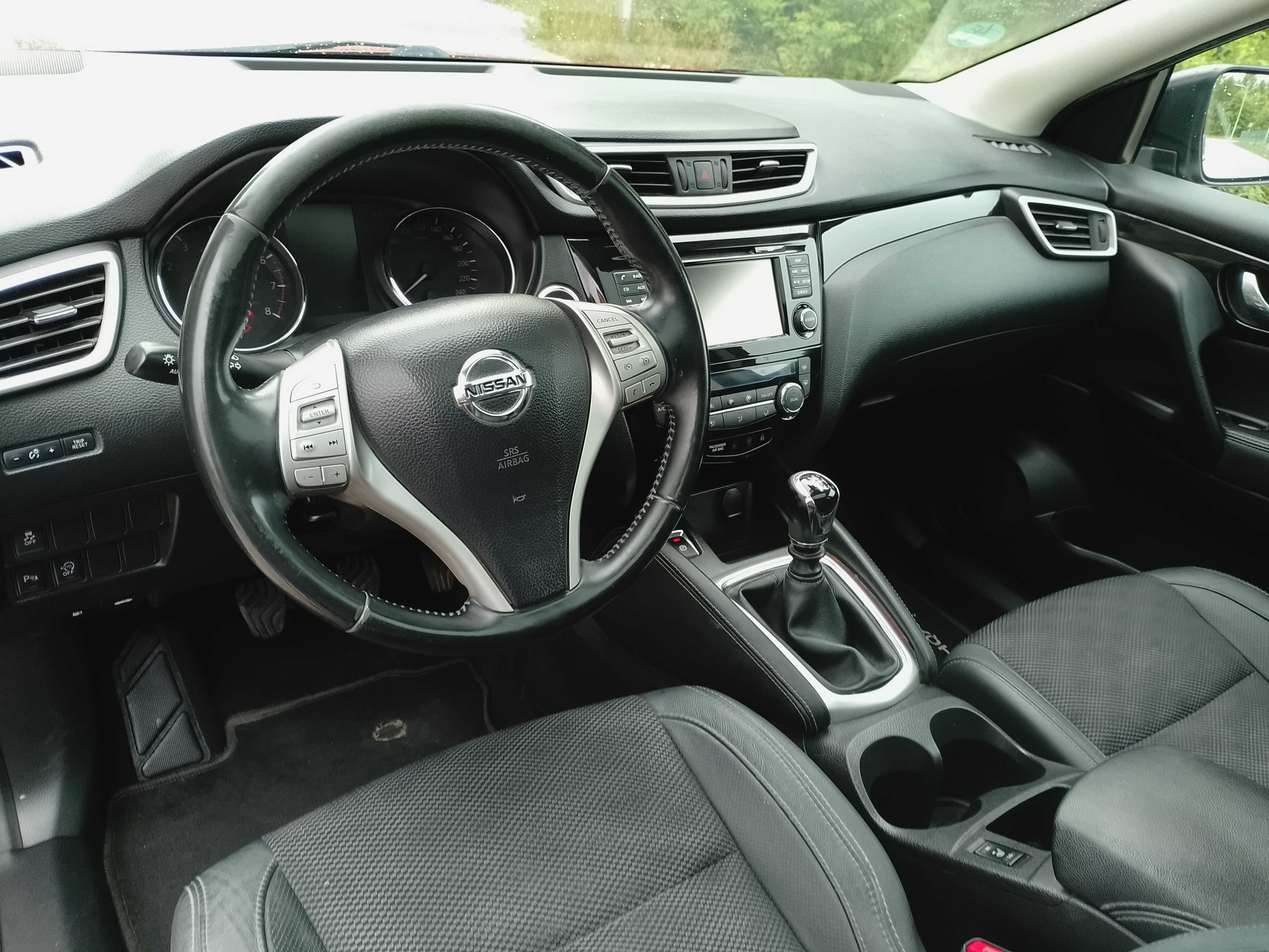 Nissan Qashqai 1.2  Tekna