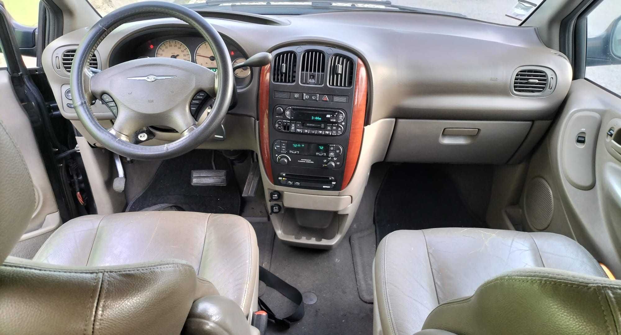Chrysler Grand Voyager 2.8 CRD 150cv Caixa Automática 7 lugares