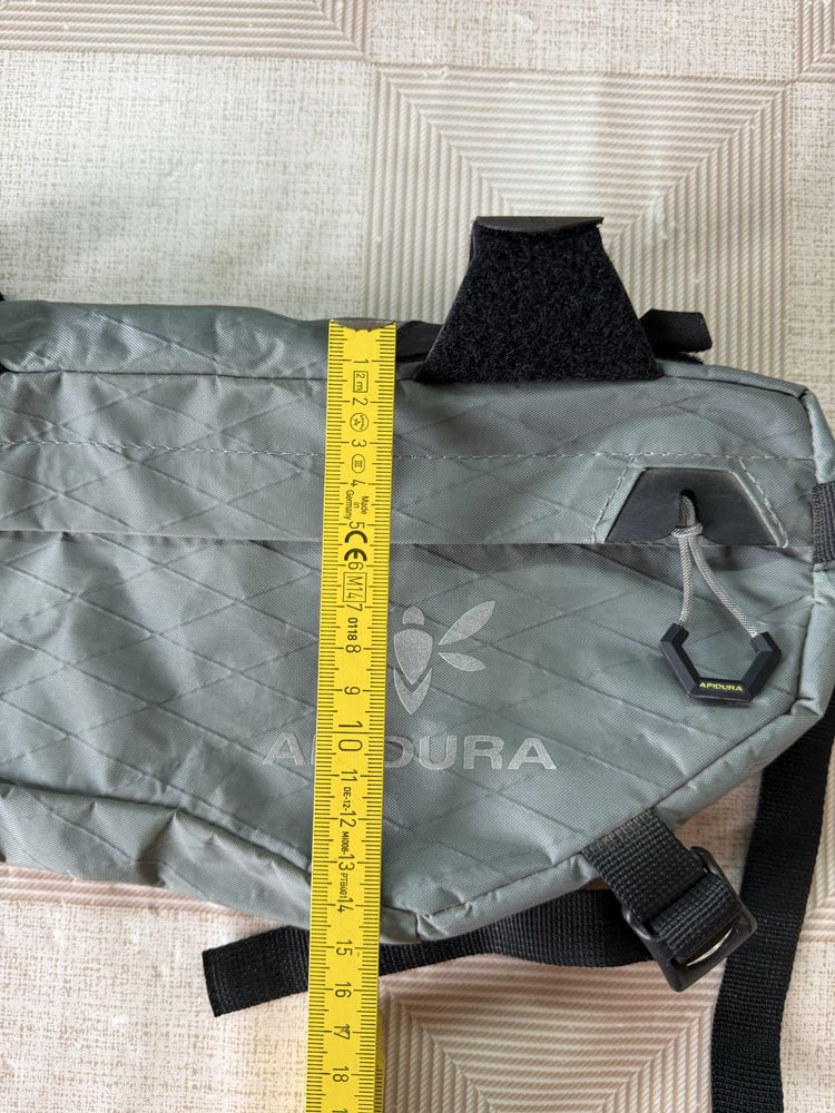 Велосумка Apidura