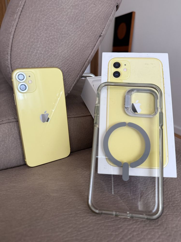 Iphone 11 64 GB amarelo bateria 100%