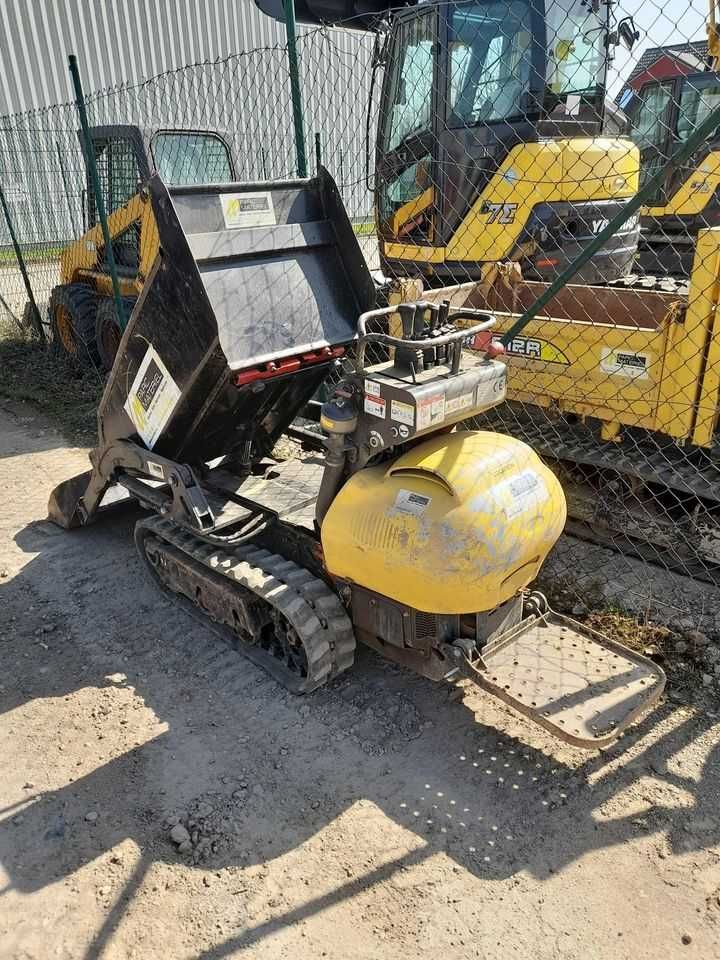 Yanmar C-10 em bom estado