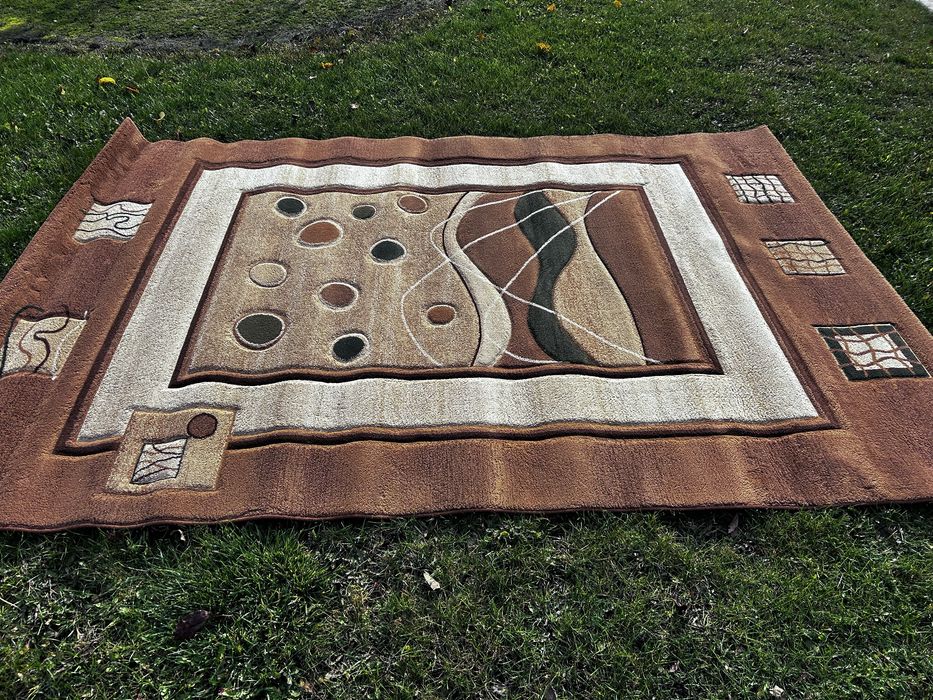 Ковер 2х3 б/у после чистки состояние нормальное