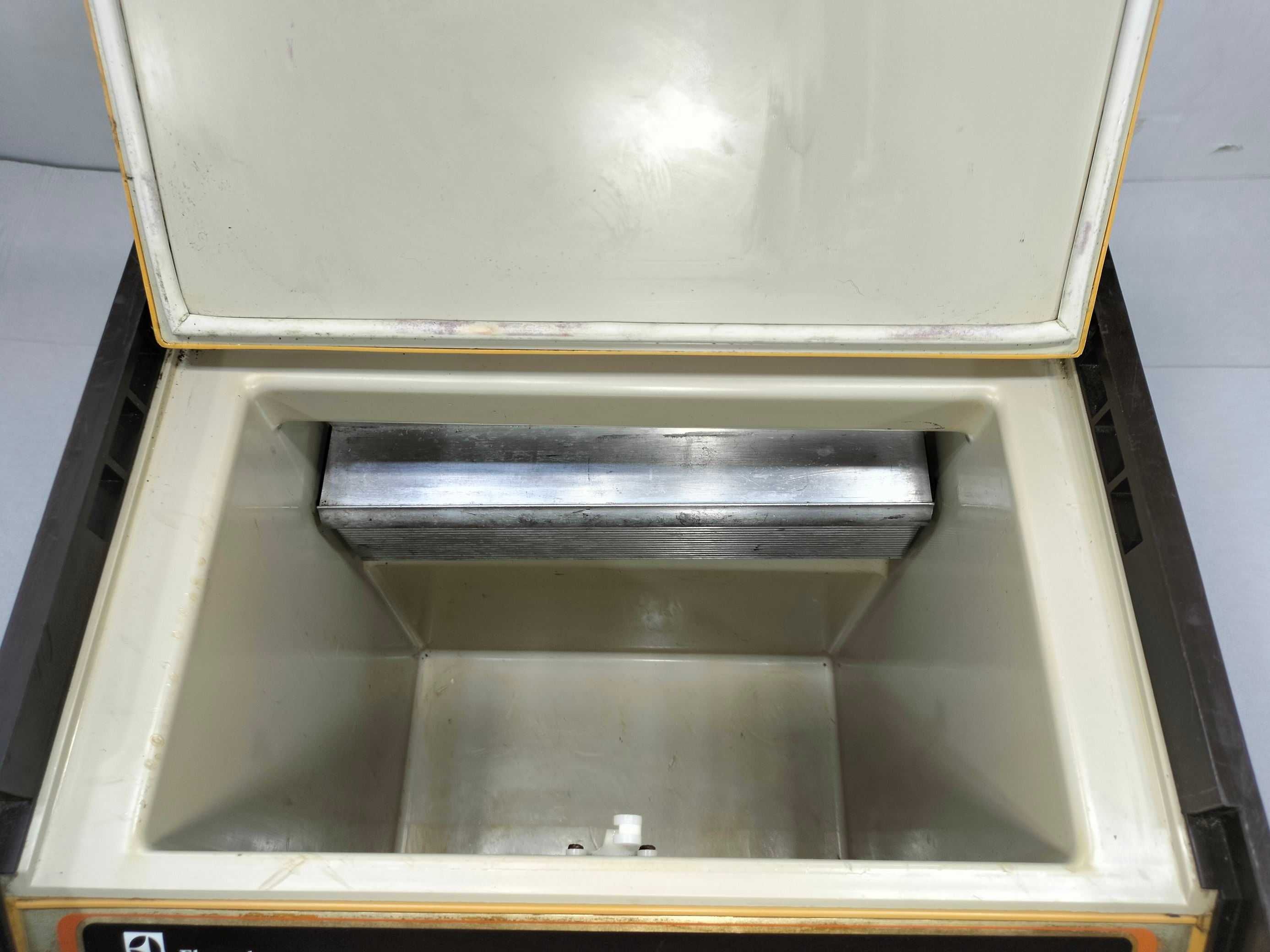 Lodówka turystyczna do kampera na Gaz 12V 230V