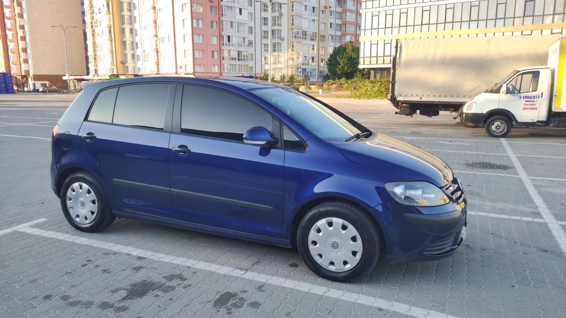 Golf 5 Plus 1.6 FSI 2005р 187тис. км.