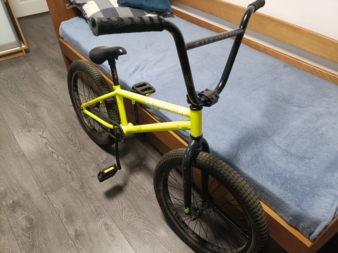 Bmx outleap clash