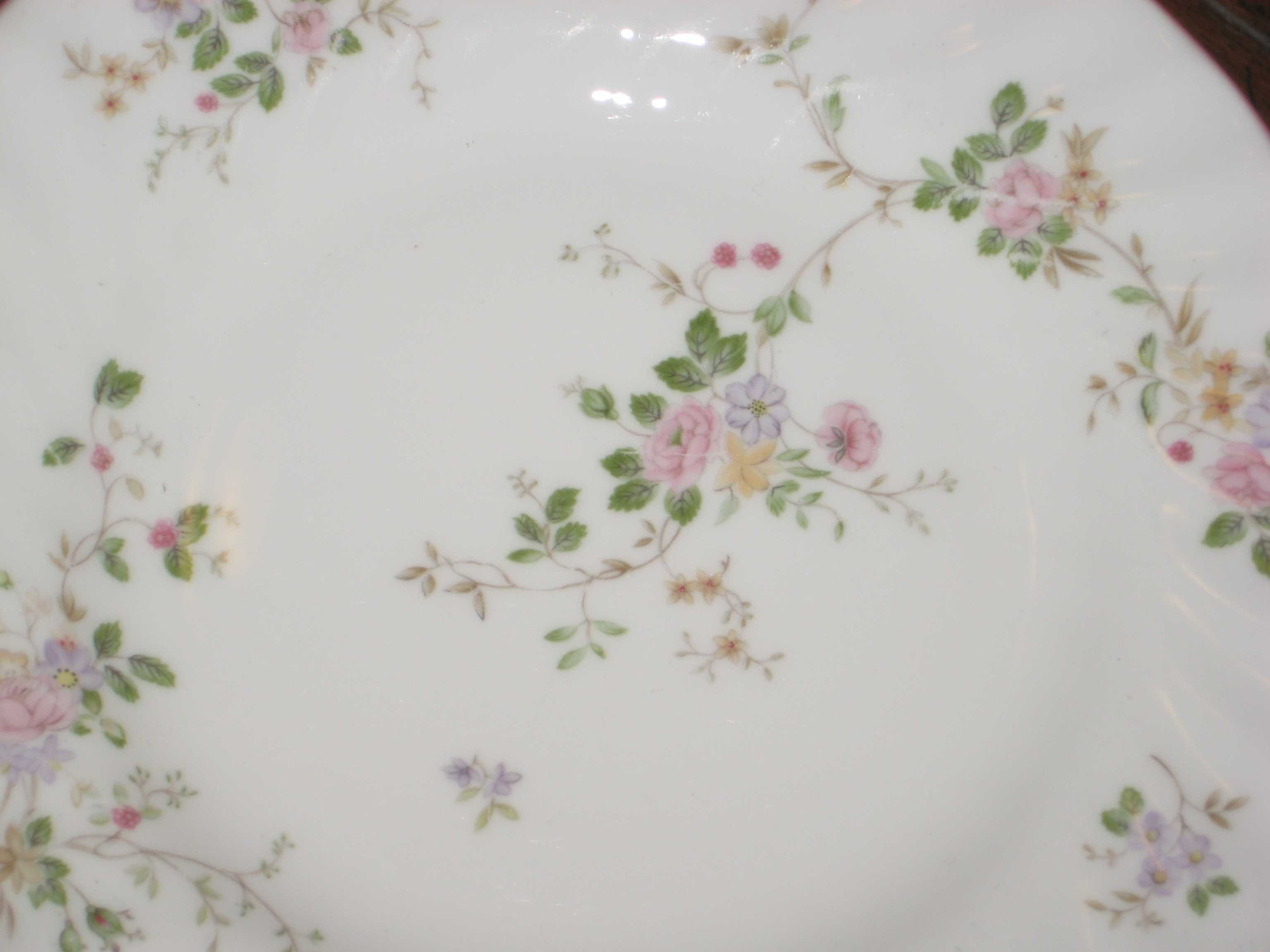 Porcelanowy talerzyk spodeczek porcelana Fine Bone China Melrose