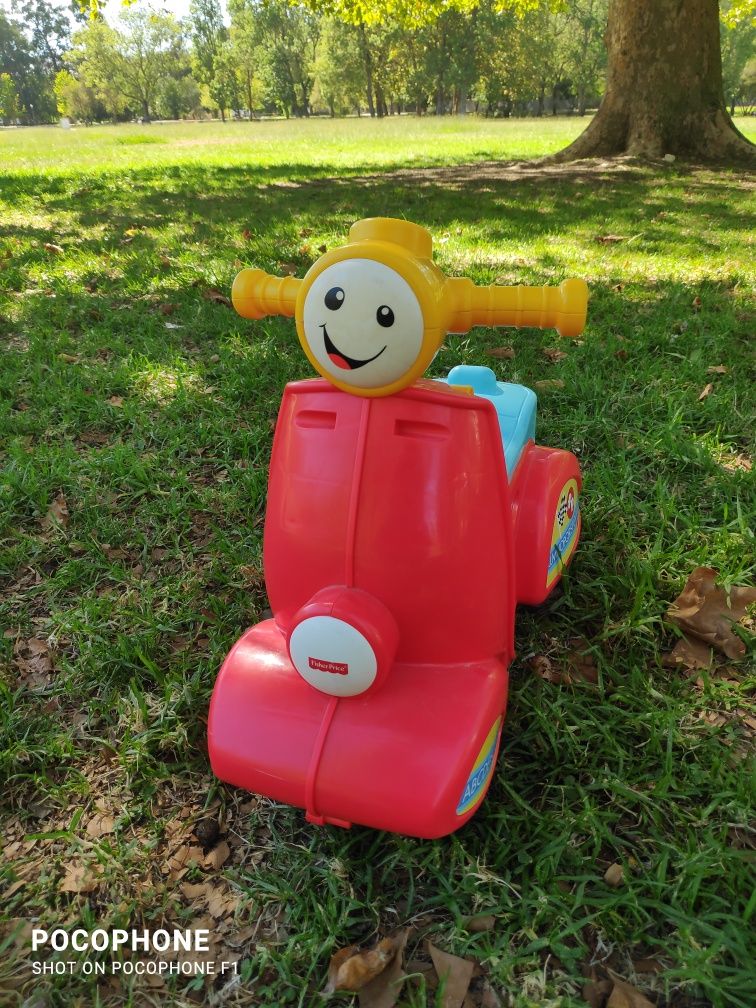 Mota Scooter Fisher Price