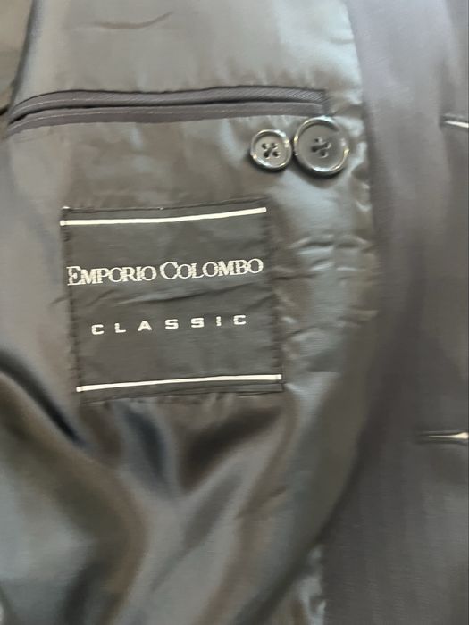 Fato de homem azul escuro