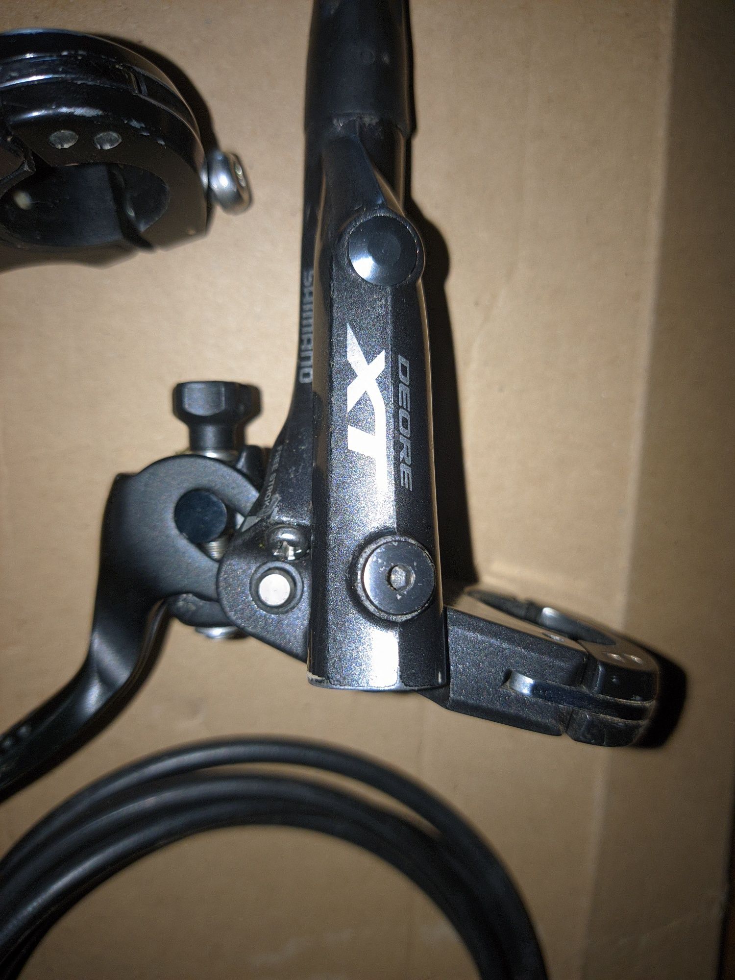 Travões hidráulicos Shimano XT BR-M8000