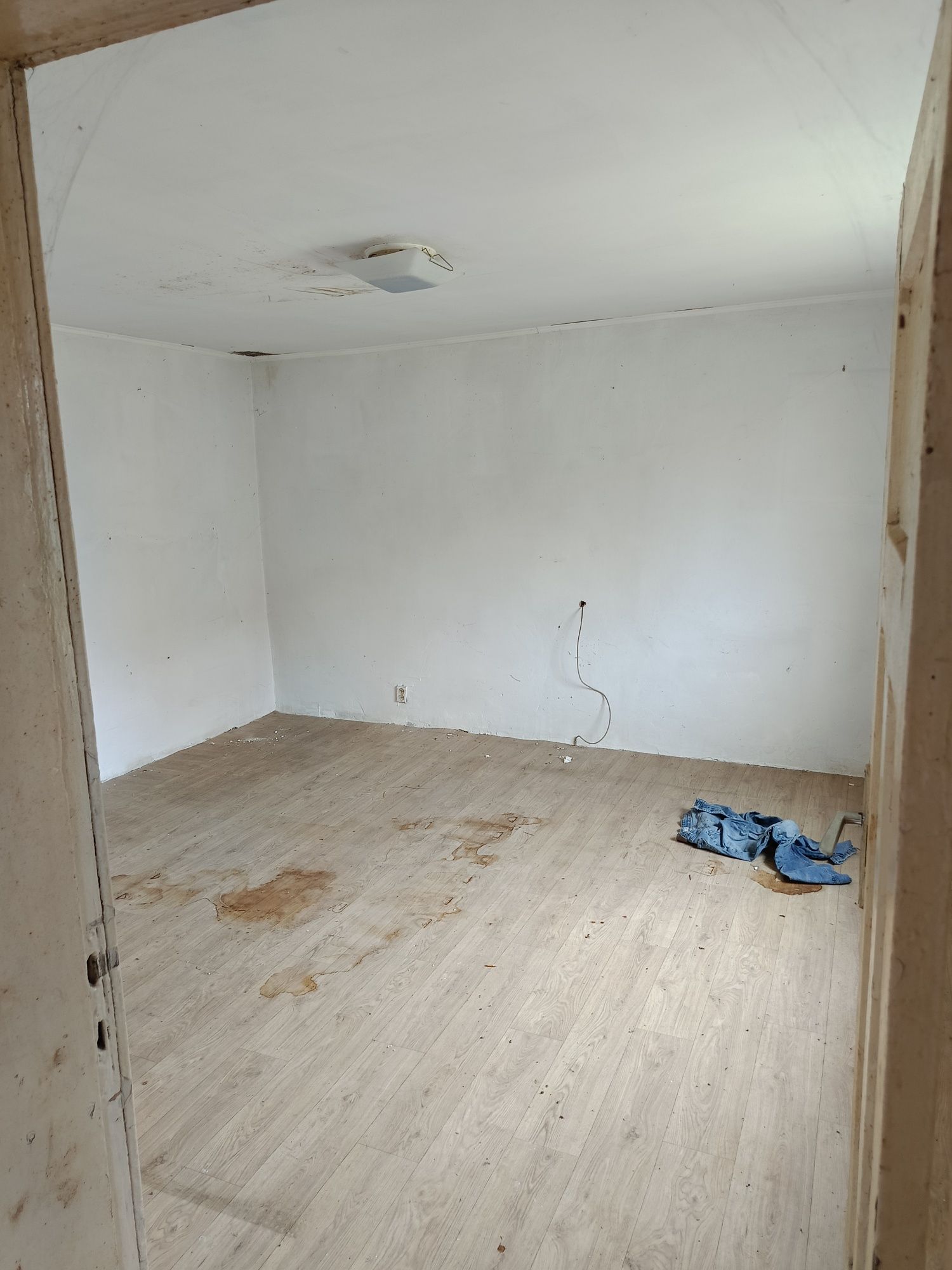 Dom jednorodzinny 70 m2 na działce 10 ar