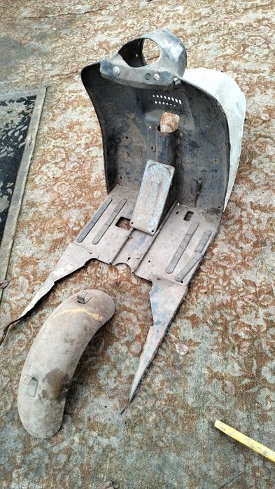 Запчастини мотороллер муравей