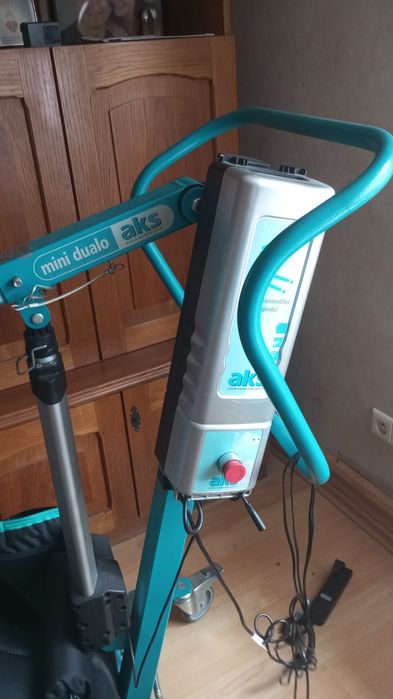 Podnośnik z funkcją pionizacji dualo aks
