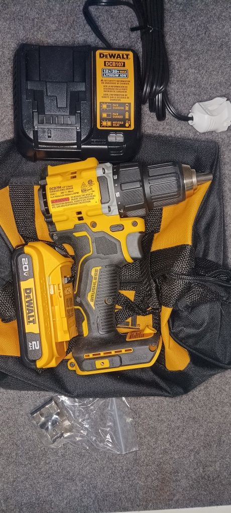 ‼️НОВИЙ DeWalt шуруповерт DCD794D1 батарея 2 аН зарядне DCB107