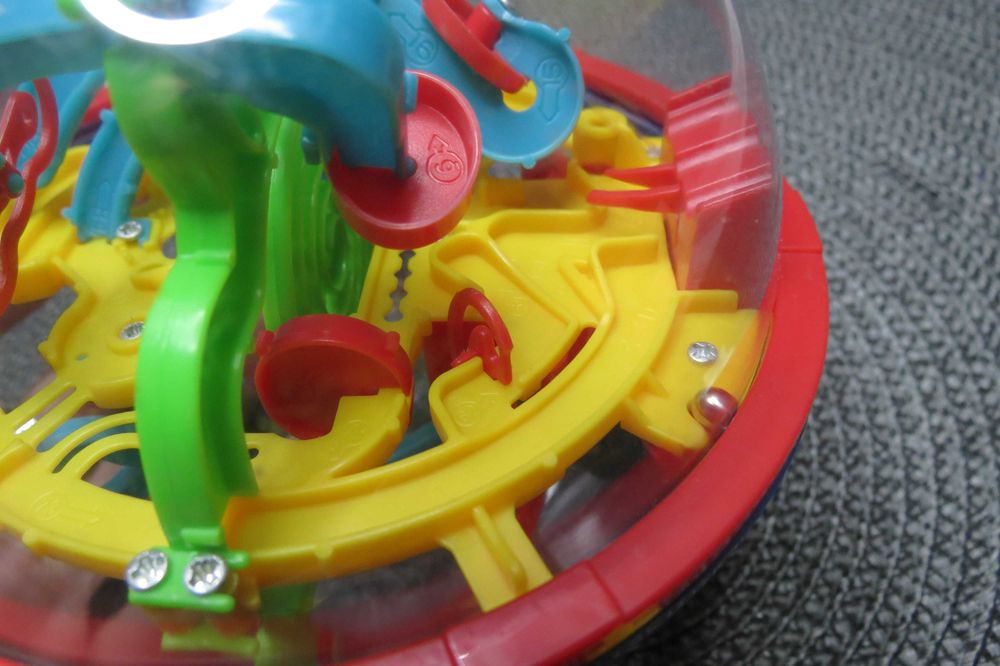 Игра мяч-лабиринт 13 см - Shantou 100 ходов