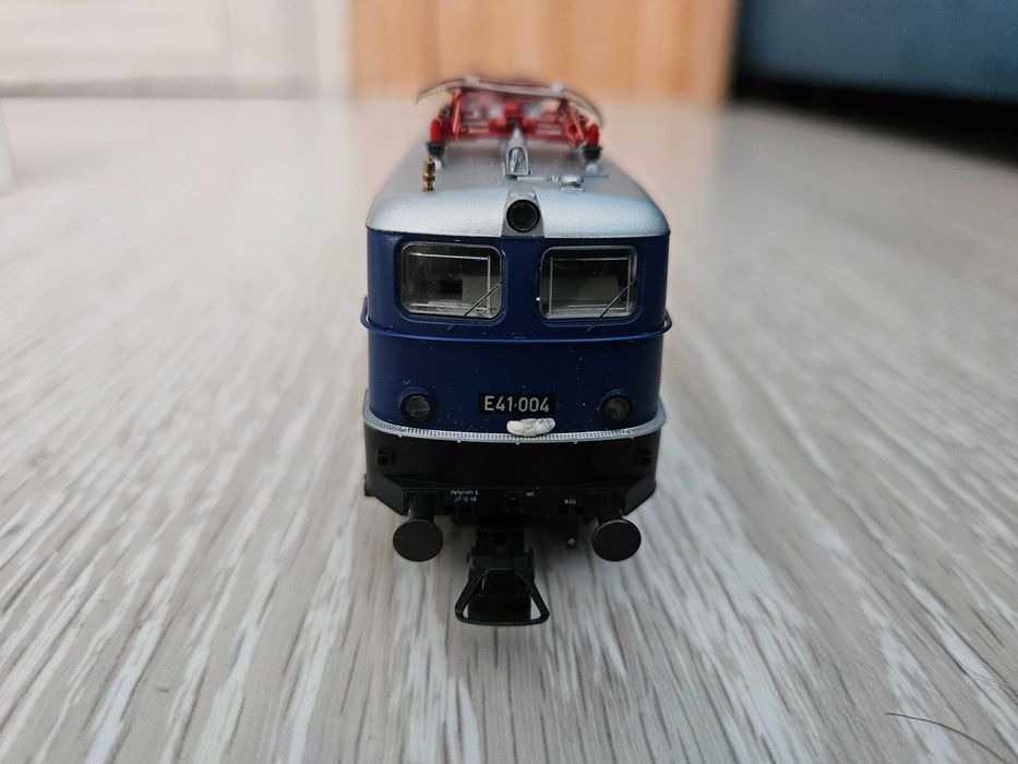 Roco H0 - 43956 - Lokomotywa elektryczna E41 004 - uszkodzona