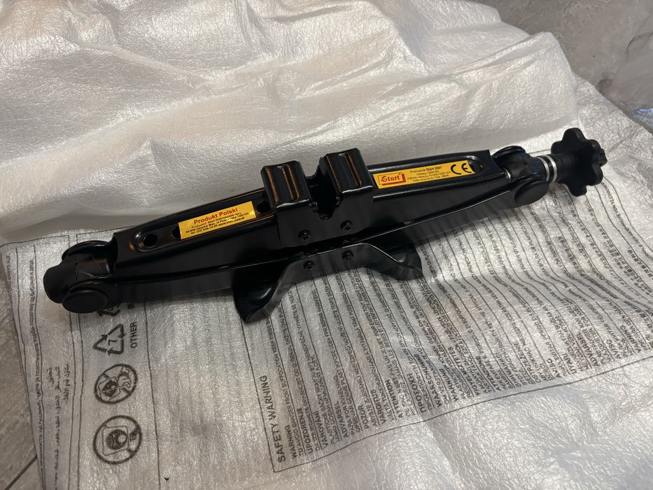 Podnośnik trapezowy śrubowy (lewarek) 1,2T START