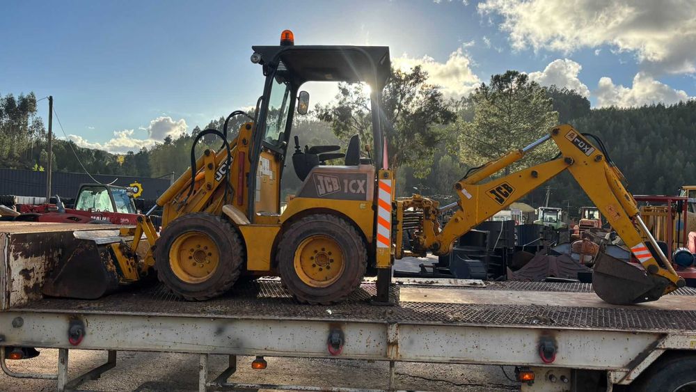 Mini retroescavadora JCB 1CX