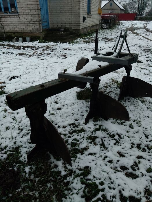 Продам плуг плн 3 35 0деський в хорошому стані, все в оригіналі деталі